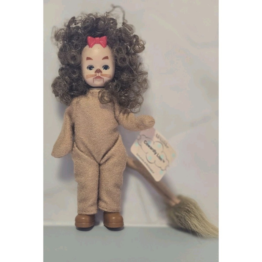 Madame Alexander Collection By McDonald's  Cowardly Lion 2007 Brown
